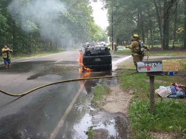 Incident #71 06/27/2010 at 12:30pm - 4929 Mossmill Rd for Vehicle Fire-A